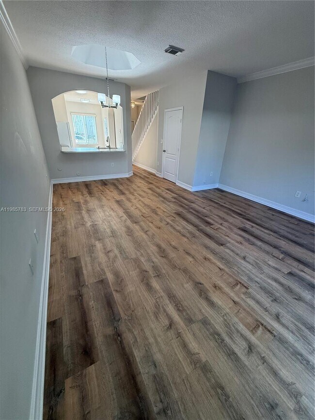 Building Photo - 15750 SW 92nd Ave