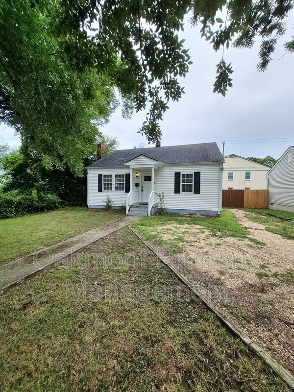 Building Photo - 115 Slagle Ave
