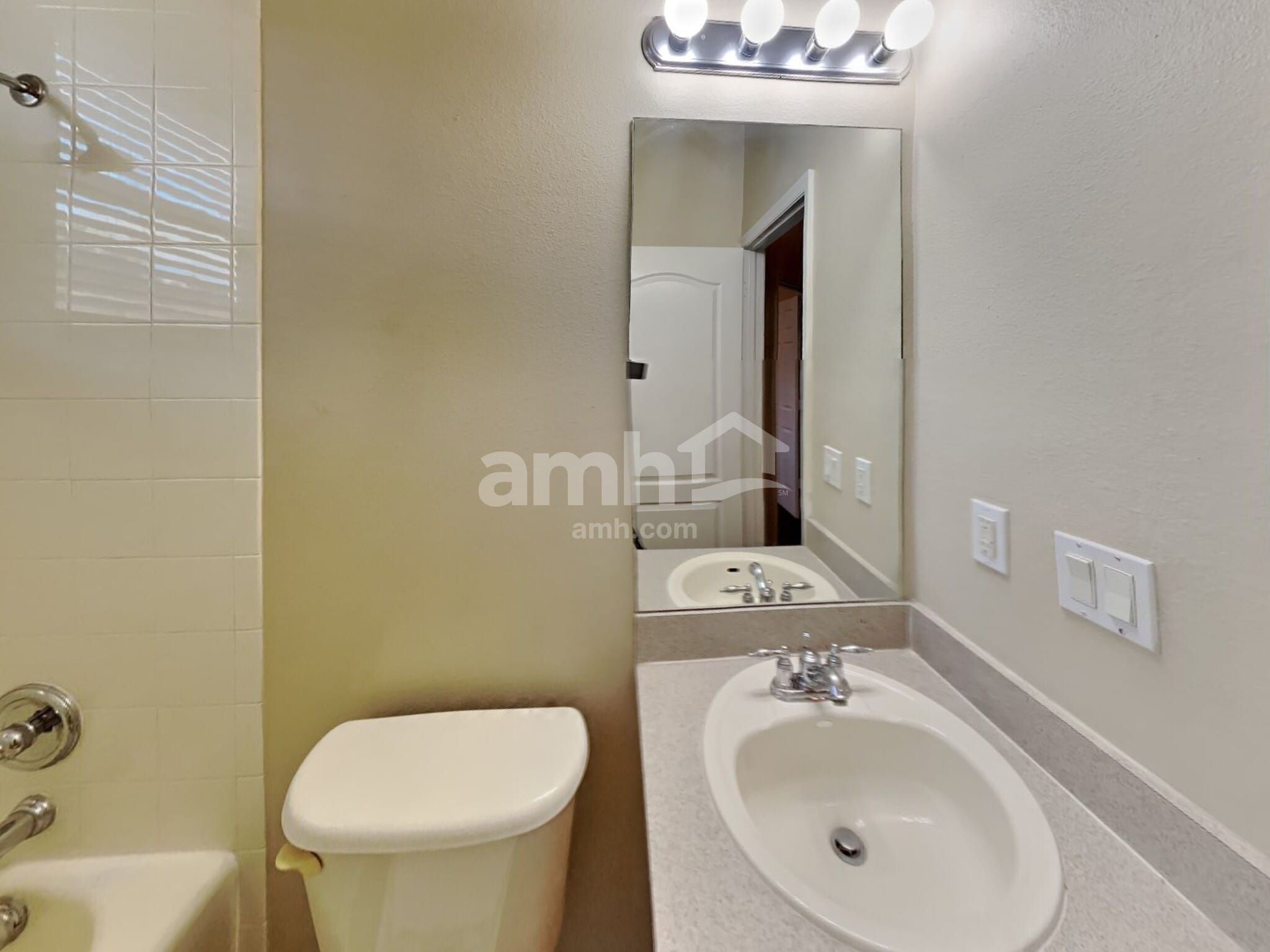 Building Photo - 20052 Bluff Oak Blvd