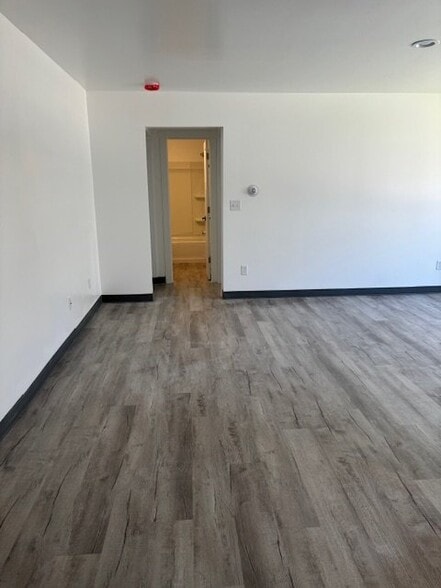 Building Photo - 595 Wagner Dr