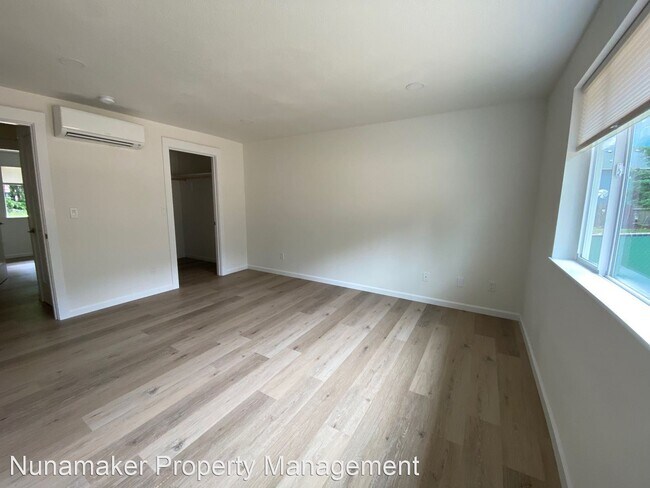 Building Photo - 3 br, 2 bath House - 822 Forest Ln