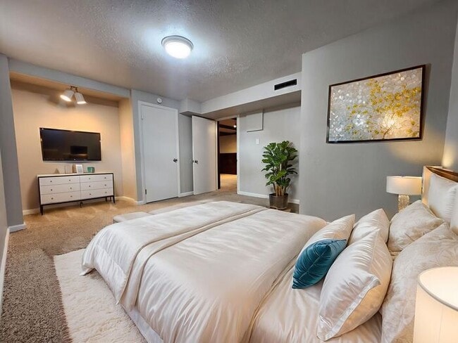 Building Photo - Charming Home in Prime Colorado Springs Lo...