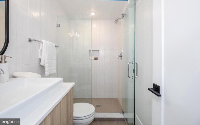 Building Photo - 304 Florida Ave NW