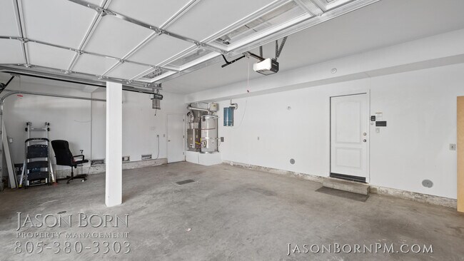 Building Photo - 22322 Cairnloch St