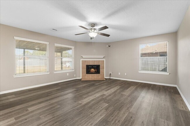 Building Photo - 16218 Bunker Ridge Rd