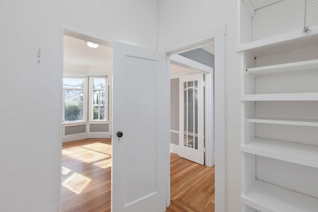 Building Photo - 2272 Greenwich St