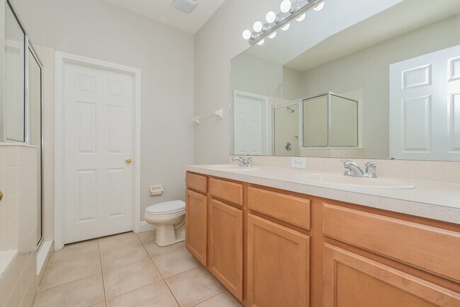 Building Photo - 8545 Deer Chase Dr