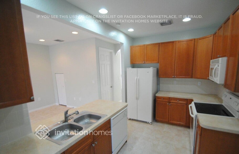 Building Photo - 220 Lake Monterey Cir