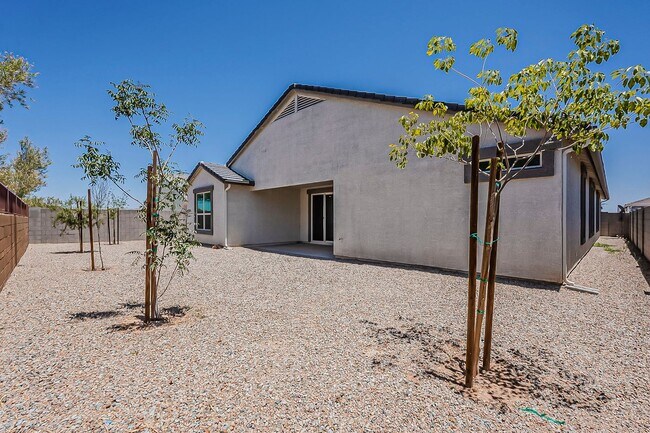 Building Photo - Spacious New-Build Family Home!