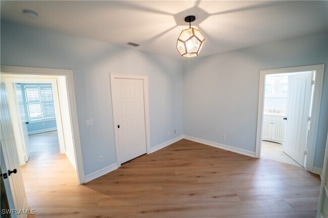 Building Photo - 7252 Lake Dr