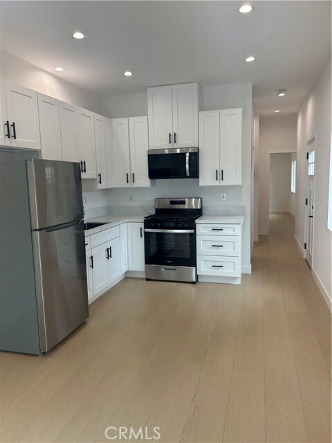 Building Photo - 11052 Emelita St