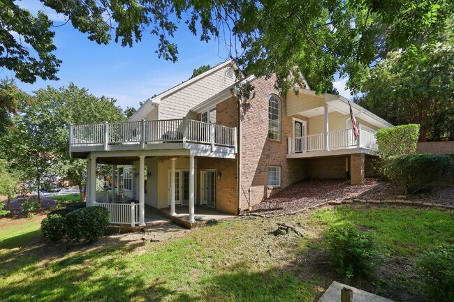 Building Photo - 108 Clay Cir