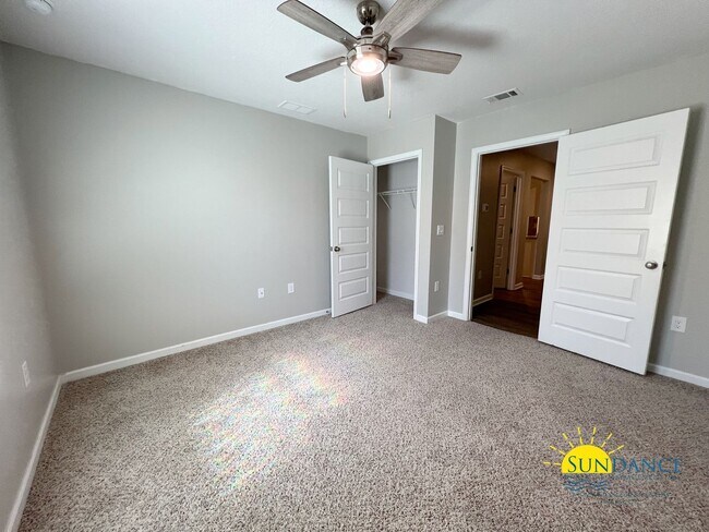 Building Photo - Gorgeous 4 Bedroom Home in Crestview!