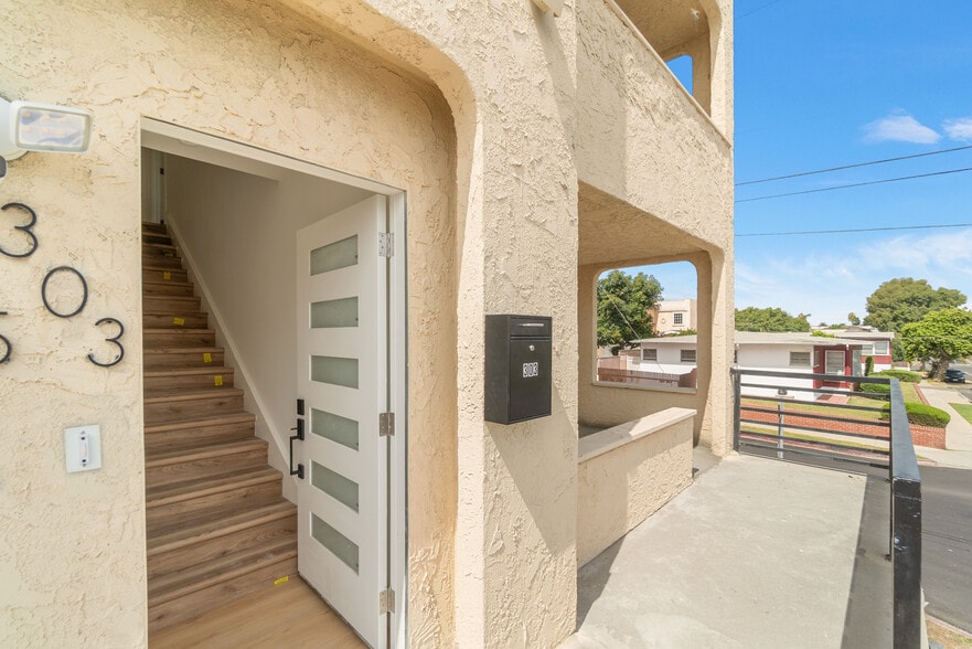 Building Photo - 301 S Cabrillo Ave