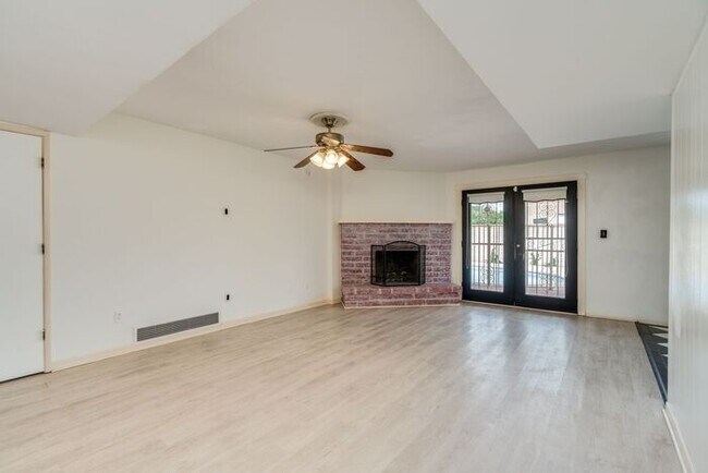Building Photo - Spacious Tucson Rental Home with Pool & Mo...