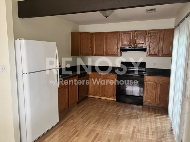 Building Photo - 1470 Pine Row Ct