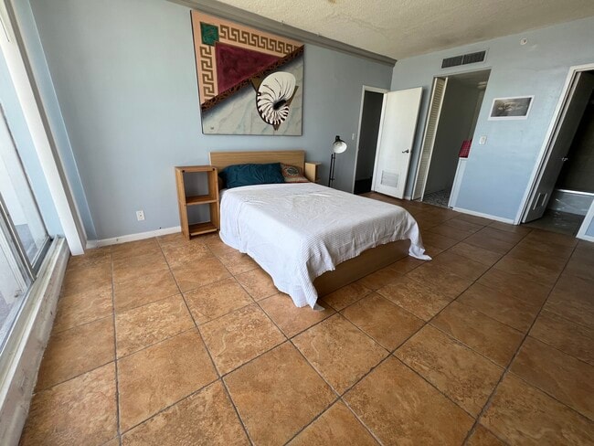 Bedroom - 1720 Harrison St