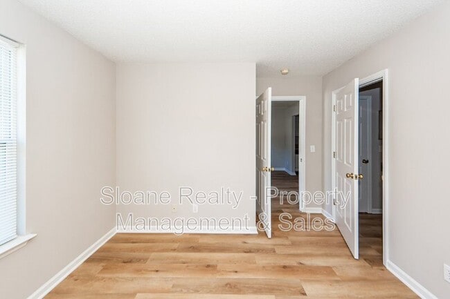 Building Photo - 1322 Pinnacle Ln