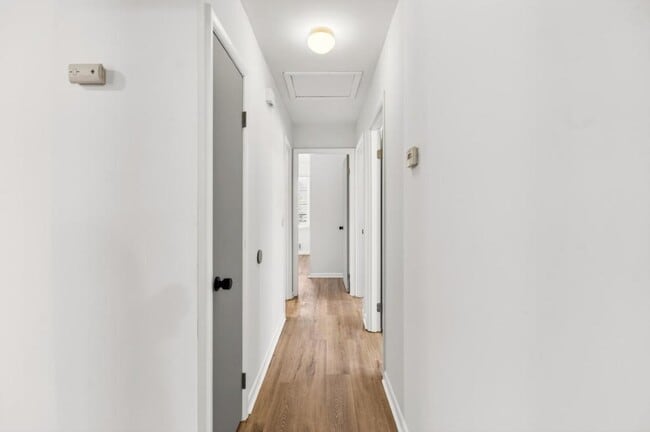 Building Photo - 4225 Cottage Ln