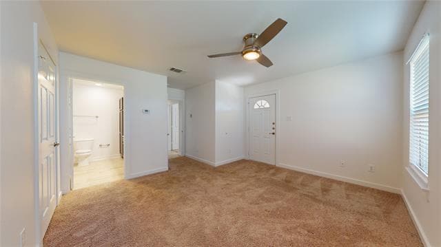 Building Photo - 941 Robineta Ln