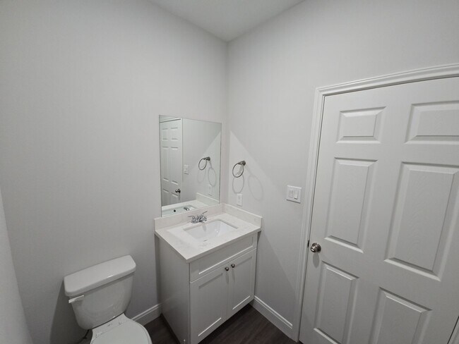 Building Photo - 8235 Locksley Rd
