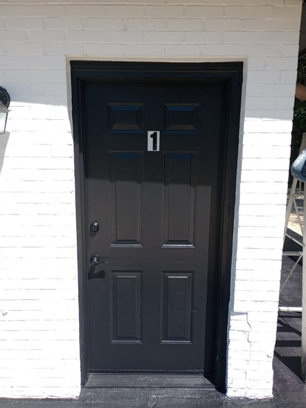 Building Photo - 6121 N Wagon Trail Rd