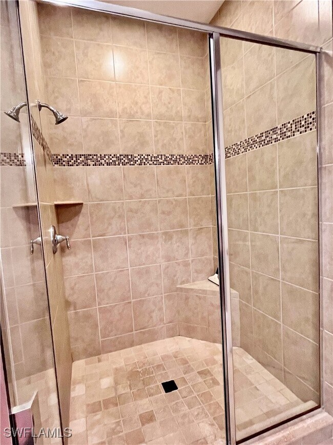 Building Photo - 190 Shadroe Cove Cir