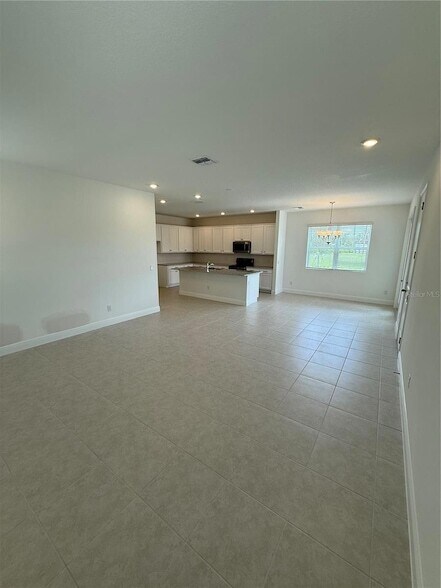 Building Photo - 2313 Broadbrook Dr