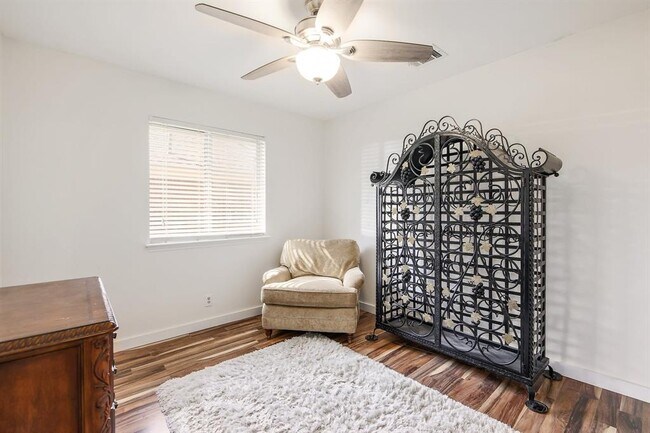 Building Photo - 16806 Langland Rd