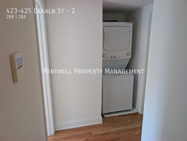 Building Photo - 423-425 Dekalb St-2