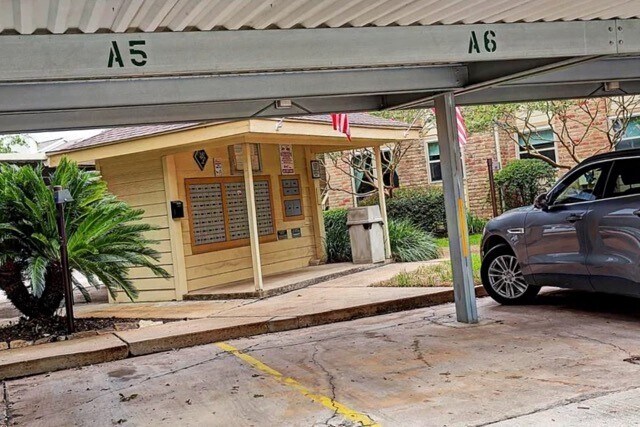 Building Photo - 1881 Bering Dr