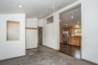 Building Photo - 3 Bedroom, 2 Bath Home in French Creek