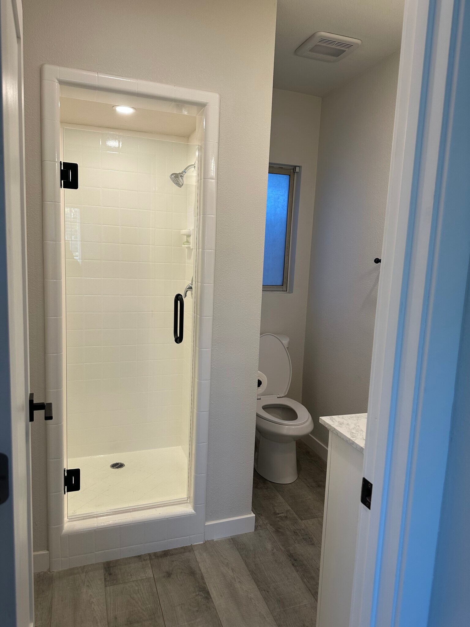 Building Photo - 2038 Bronson Way