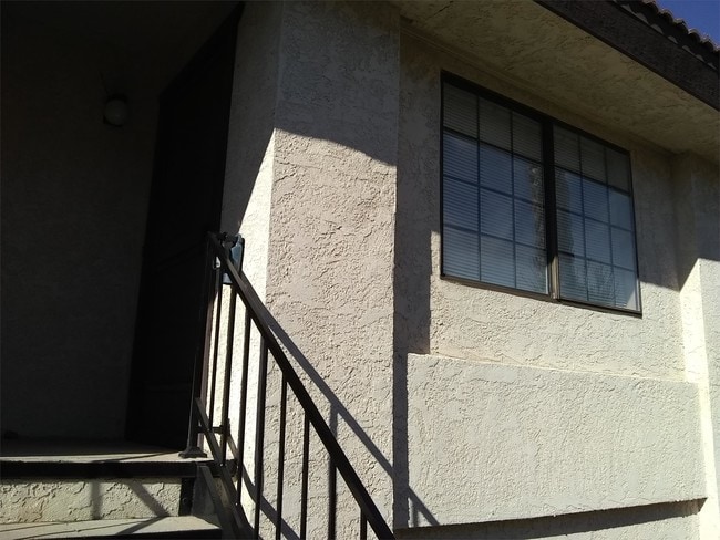 Building Photo - 1190 Ramar Rd