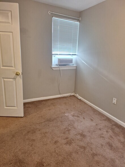 2nd Bedroom - 2314 S Colorado St