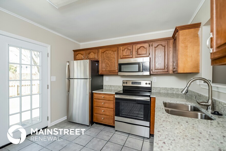 Building Photo - 4517 Spring Bay Ct