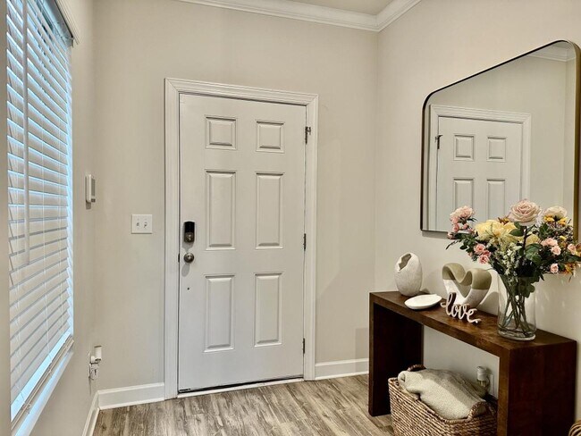 Building Photo - 6212 Hailstone Rd