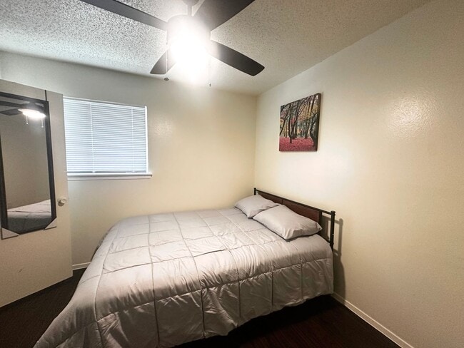 Building Photo - 2 Bed 1 Bath in Austin
