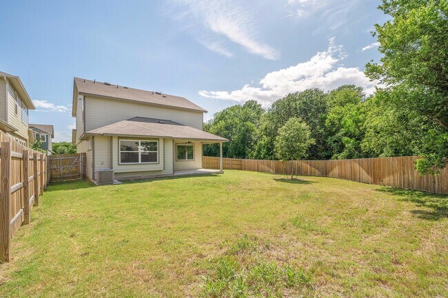 Building Photo - 1300 Anhalt Dr