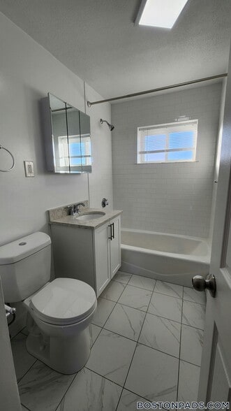 Building Photo - 16 Westford St