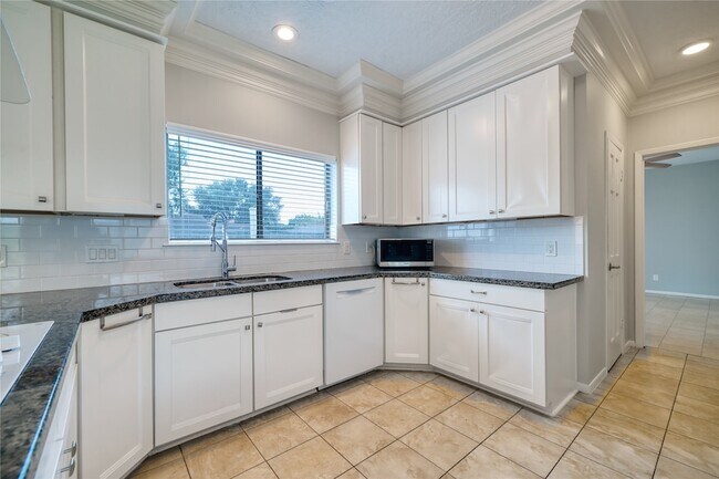 Building Photo - 10919 Villa Lea Ln
