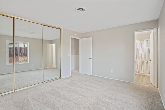 Building Photo - 8401 Dube Ct