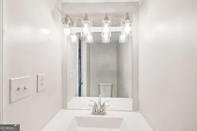 Building Photo - 6429 Woodstone Way