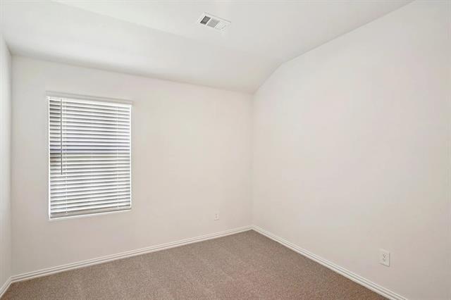 Building Photo - 704 Edgehurst Dr