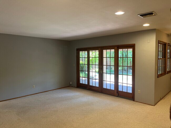 Building Photo - 4781 Rex Ct