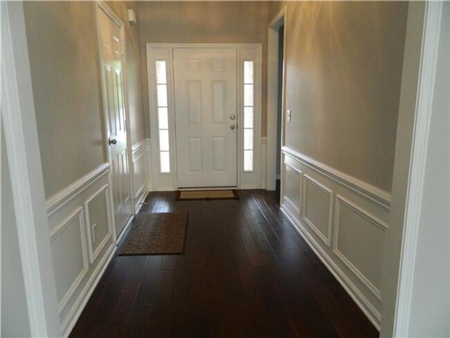 Building Photo - Awesome 3BE/2BA home in Brentwood!