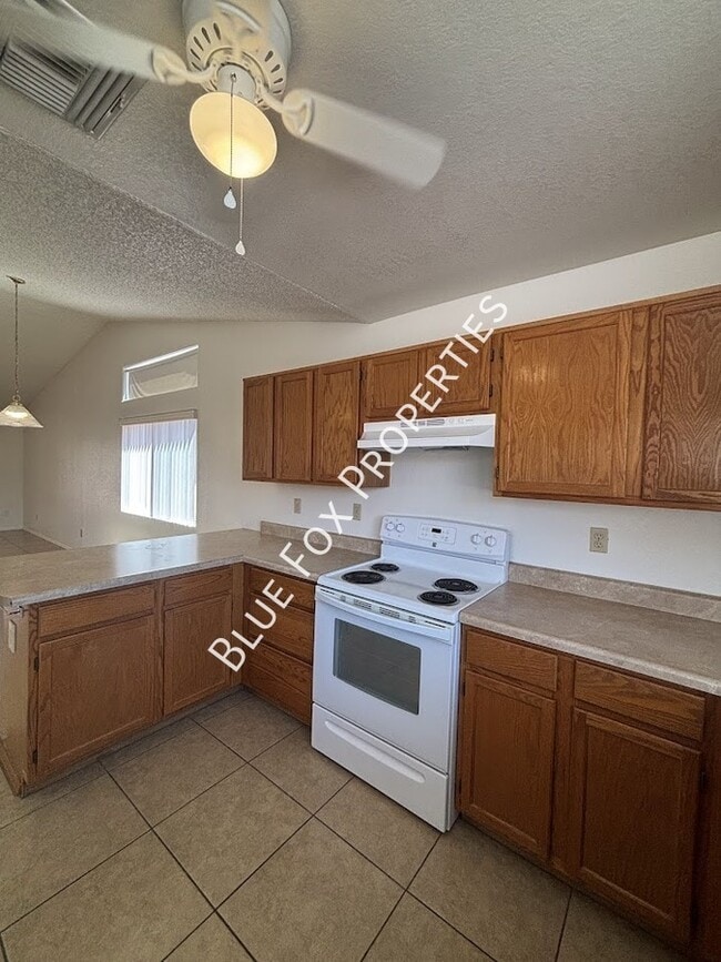 Building Photo - 3472 W Sky Ridge Loop