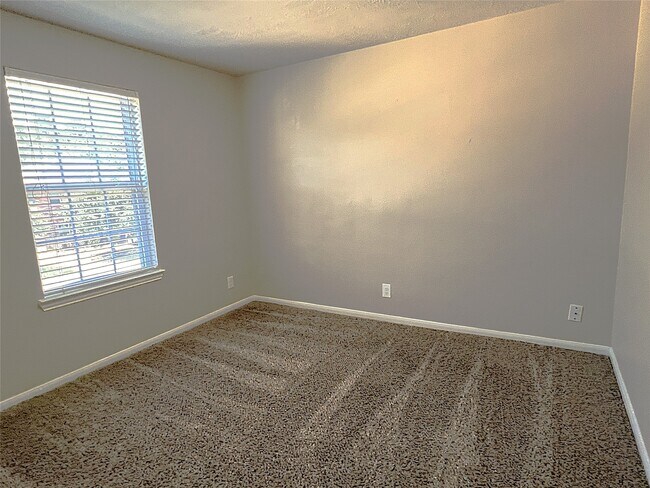 Building Photo - 17222 Hannah Oaks Ln