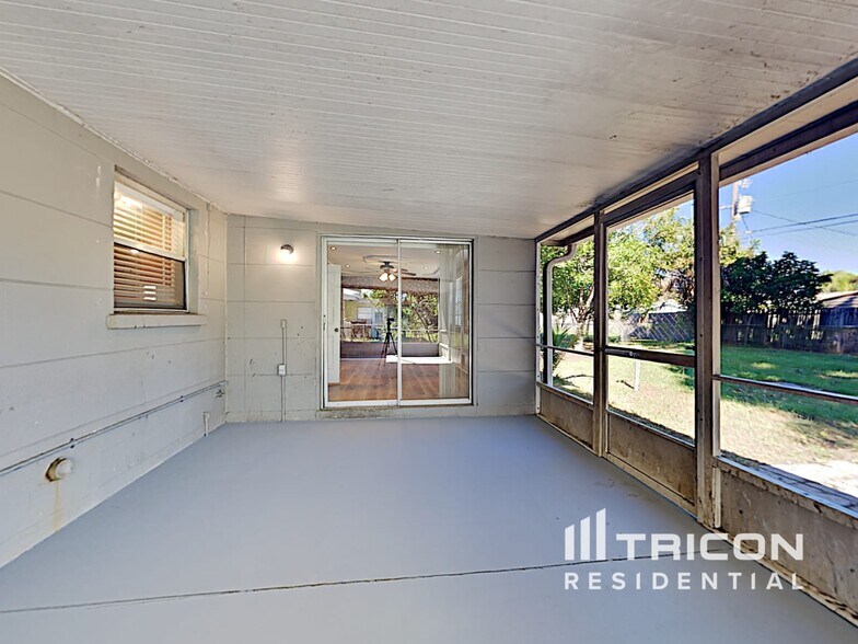 Building Photo - 3307 32nd St W