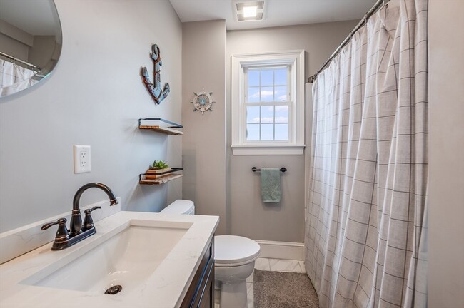 Building Photo - 17 Silva Ct